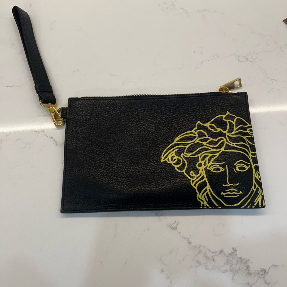 RARE!! Versace Pop Medusa Wristlet Pouch in Nero/Limone